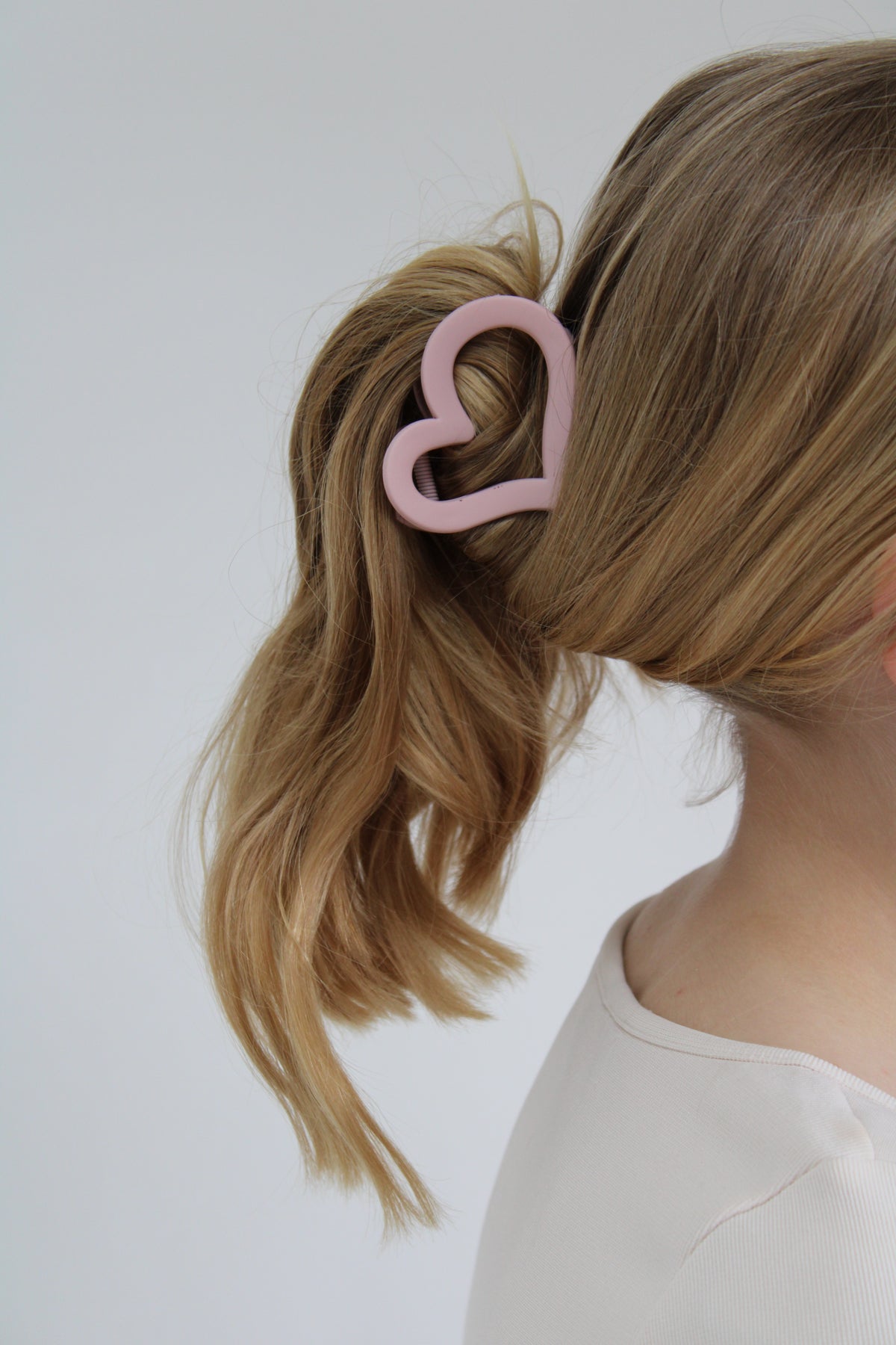 PINK HEART CLAW CLIP