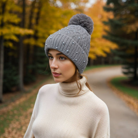 Black Ginger - Pearl Faux fur PomPom Hat - Silver Grey