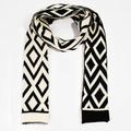 MONO DIAMOND PATTERN SCARF