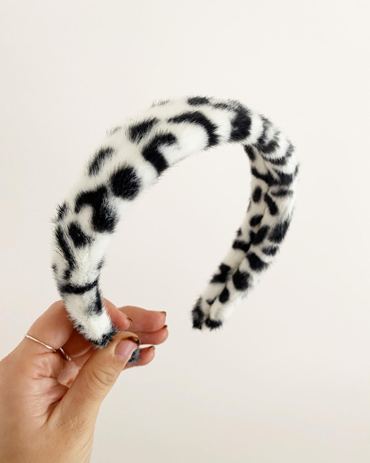 SIBERIA FAUX FUR HEADBAND