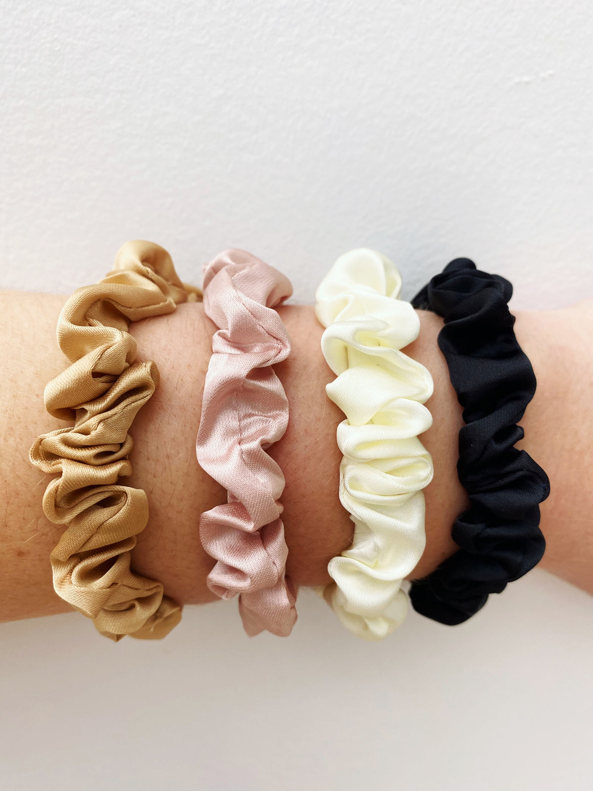 CALABASAS THIN SCRUNCHIES